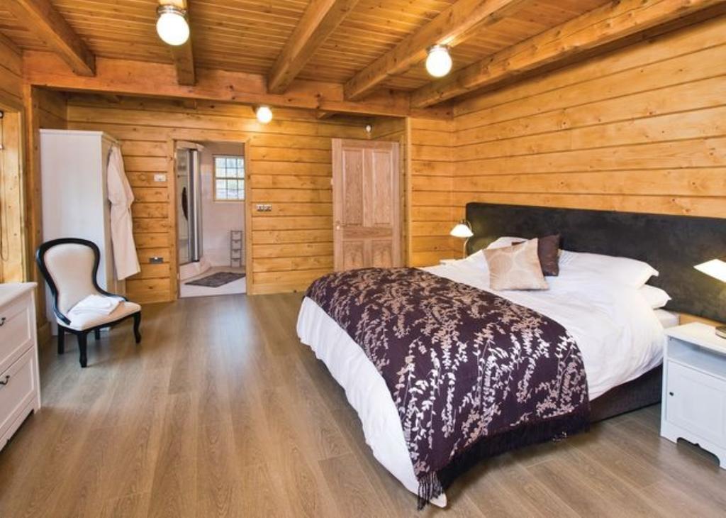 Redbrick Lodges Clipstone Экстерьер фото