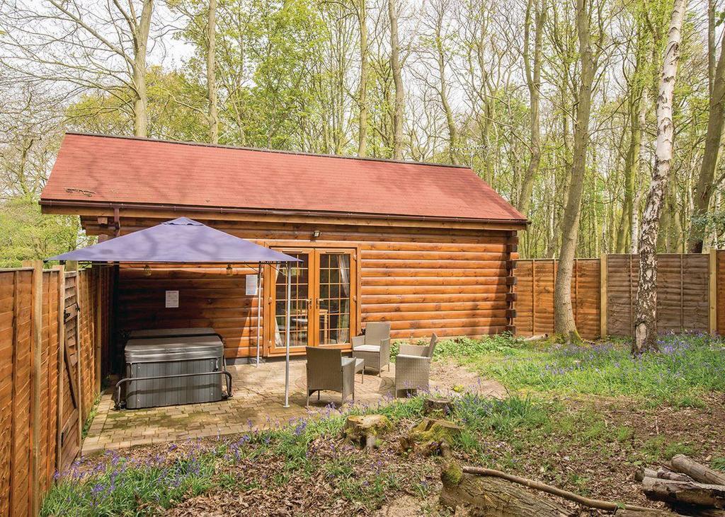 Redbrick Lodges Clipstone Экстерьер фото